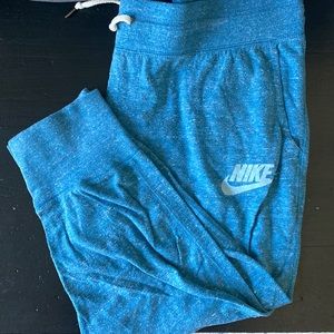 Nike Crop Sweats